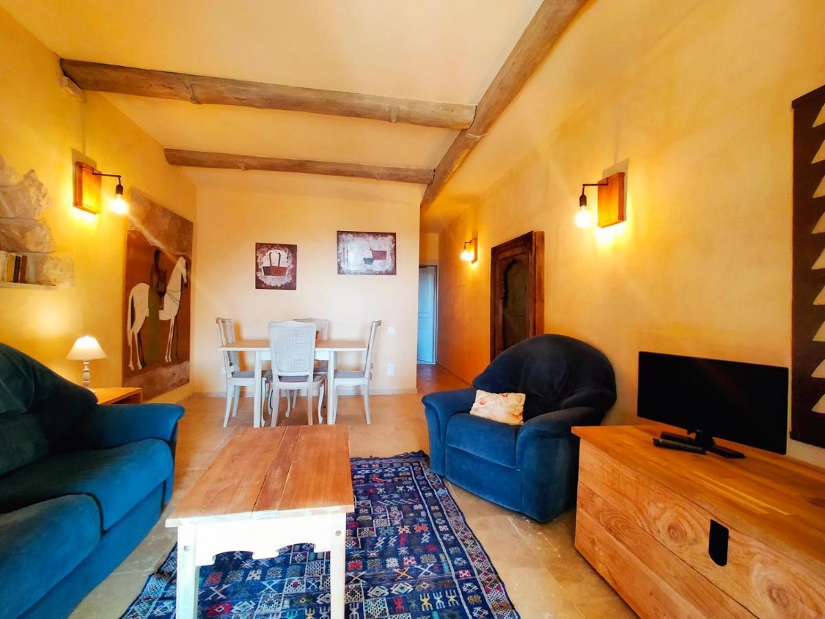 Mas Des Broussonnetiers Apartman Barjac  Kültér fotó