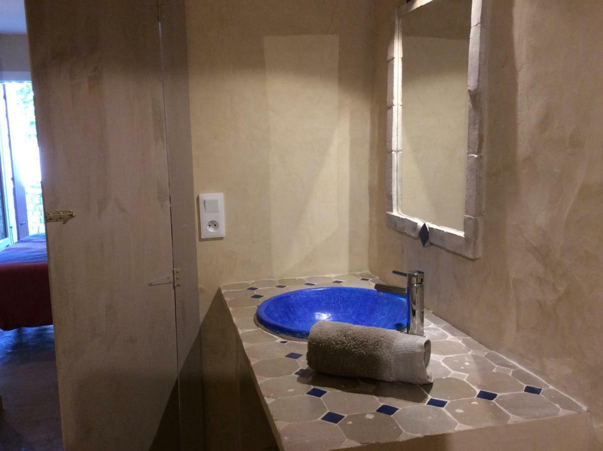 Mas Des Broussonnetiers Apartman Barjac  Kültér fotó